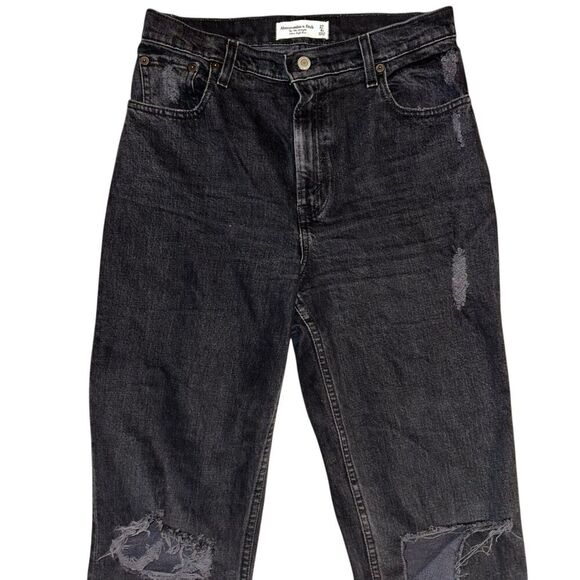 Abercrombie & Fitch The 90's Straight Ultra High Rise Distressed Denim Jean - Picture 5 of 7